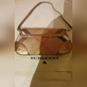 Burberry Pochette